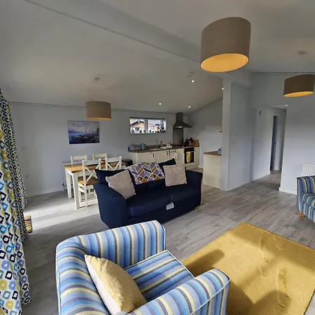 Two Bedroom Lodge In The Country - Owl, Peacock & Meadow Liskeard Exterior photo