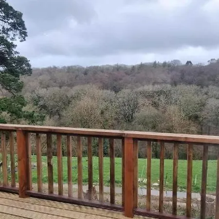 Two Bedroom Lodge In The Country - Owl, Peacock & Meadow Liskeard Room photo