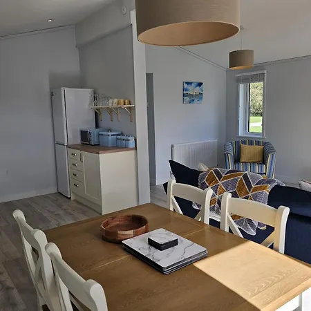 Two Bedroom Lodge In The Country - Owl, Peacock & Meadow Liskeard Exterior photo