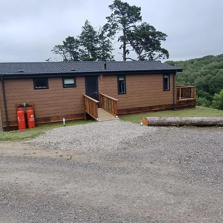 Two Bedroom Lodge In The Country - Owl, Peacock & Meadow Liskeard Exterior photo
