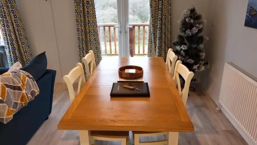 Two Bedroom In The Country - Owl, Peacock & Meadow *