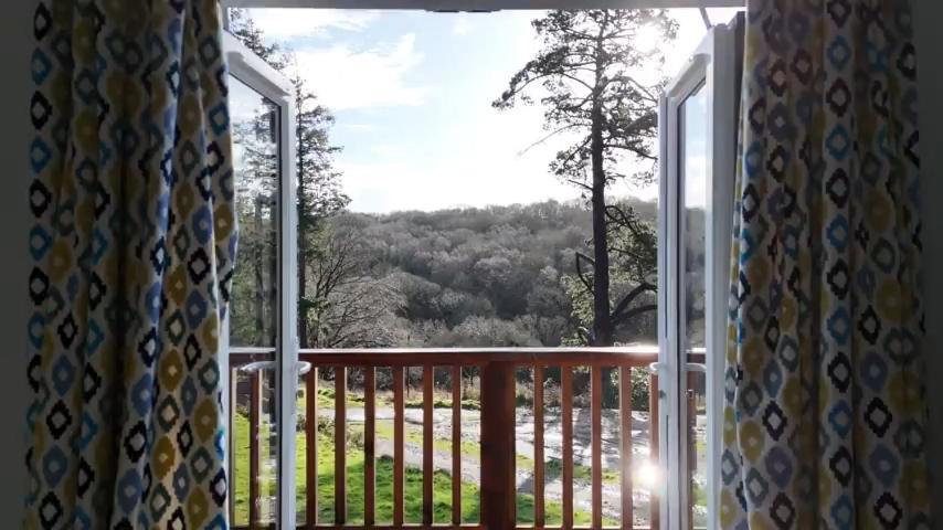 Lodge Two Bedroom In The Country - Owl, Peacock & Meadow