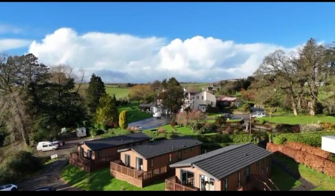 Two Bedroom In The Country - Owl, Peacock & Meadow Liskeard
