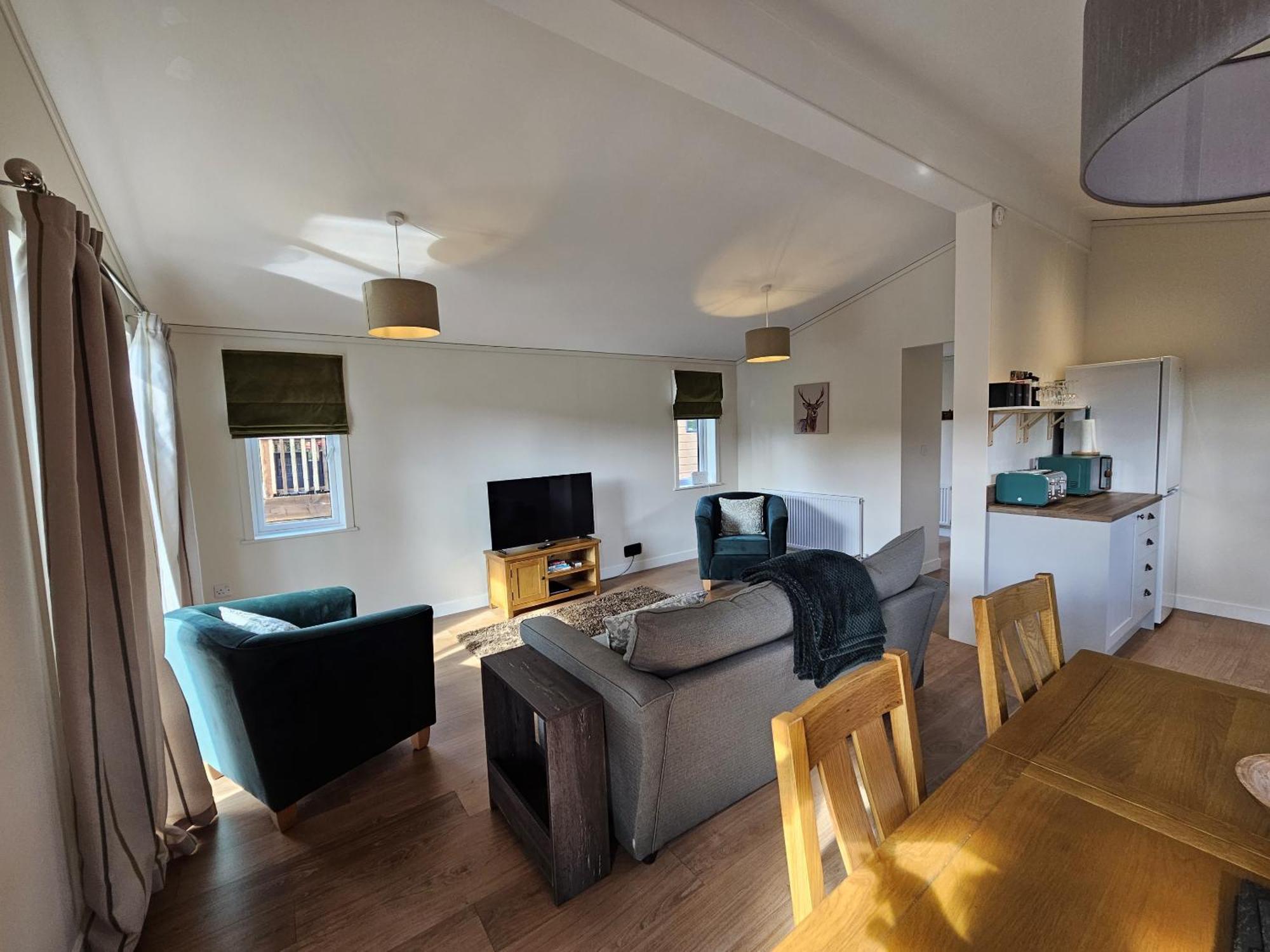 Lodge Two Bedroom In The Country - Owl, Peacock & Meadow Liskeard