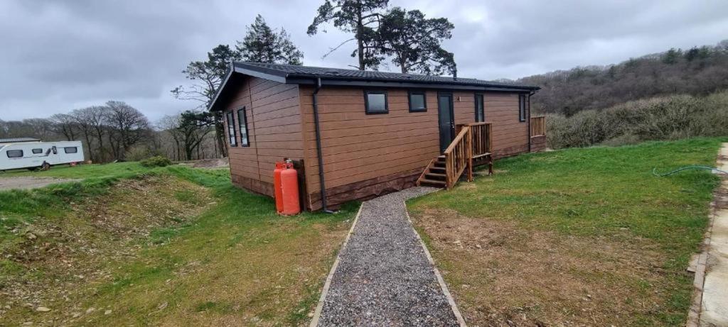Lodge Two Bedroom In The Country - Owl, Peacock & Meadow