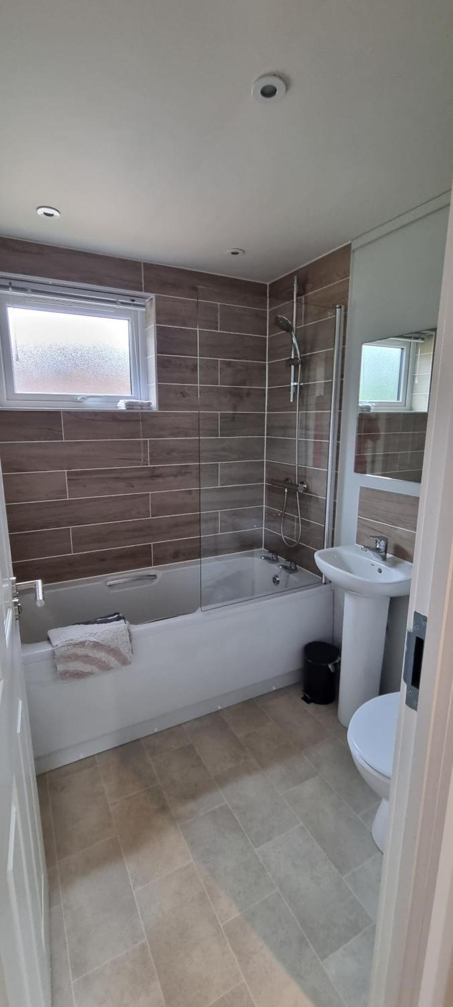 Two Bedroom In The Country - Owl, Peacock & Meadow *