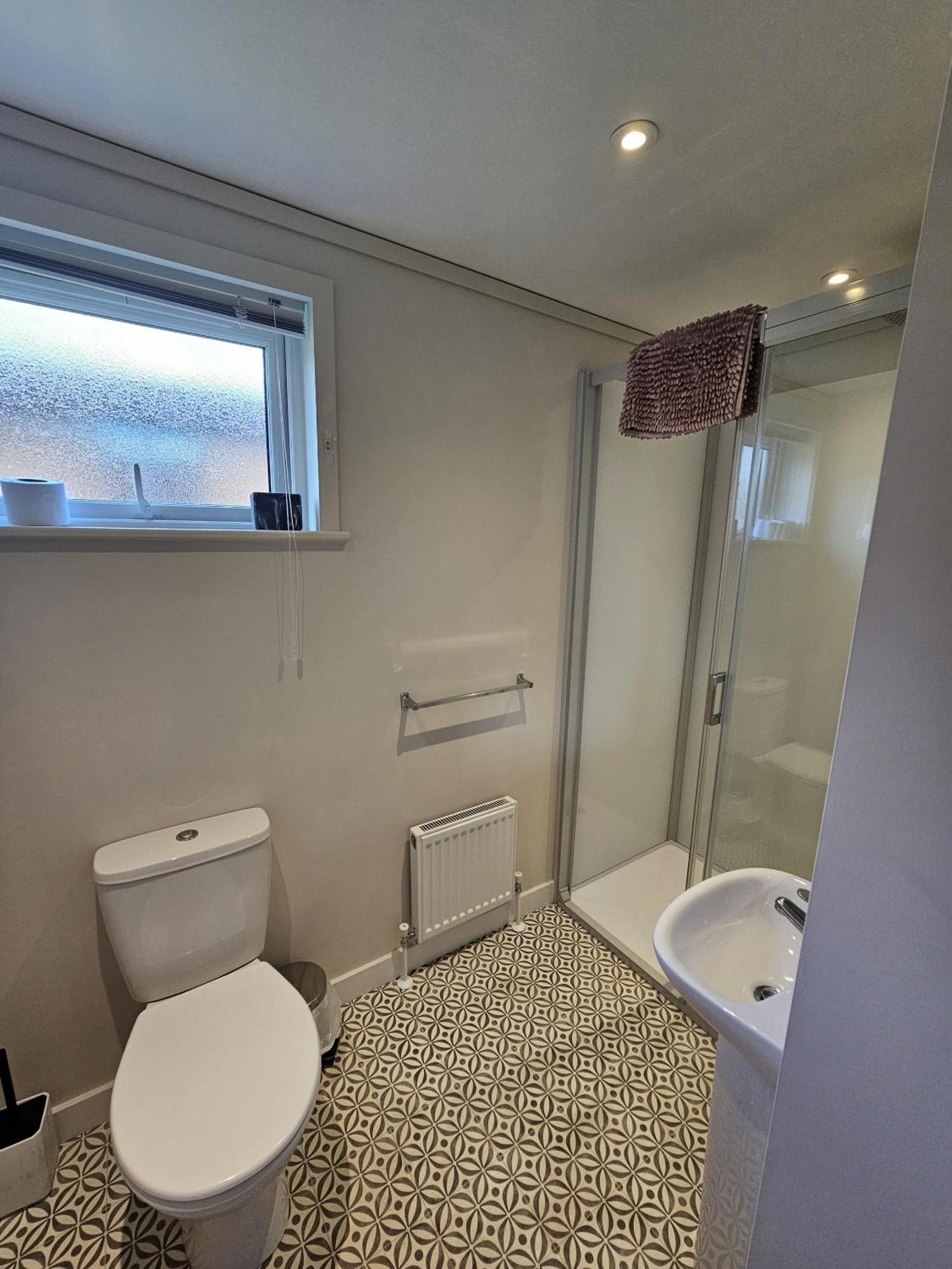 Two Bedroom In The Country - Owl, Peacock & Meadow Lodge *