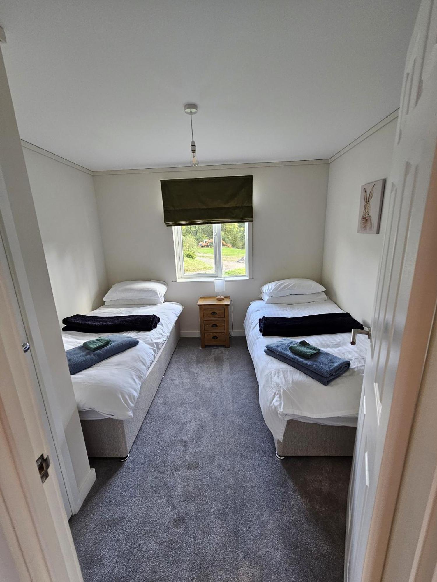 Two Bedroom In The Country - Owl, Peacock & Meadow *